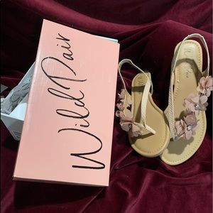 Wild Pair Sari Floral Embellished Flat Sandals